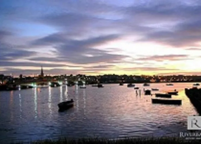 Riverbank House Hotel