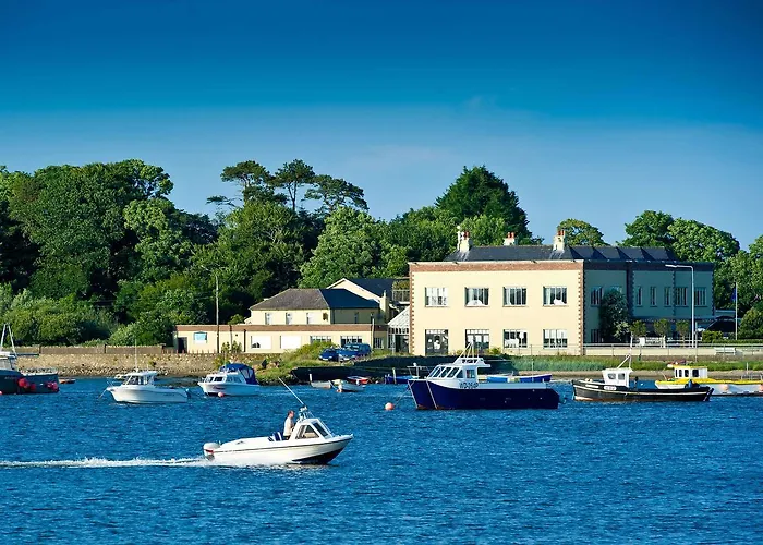 Riverbank House Hotel