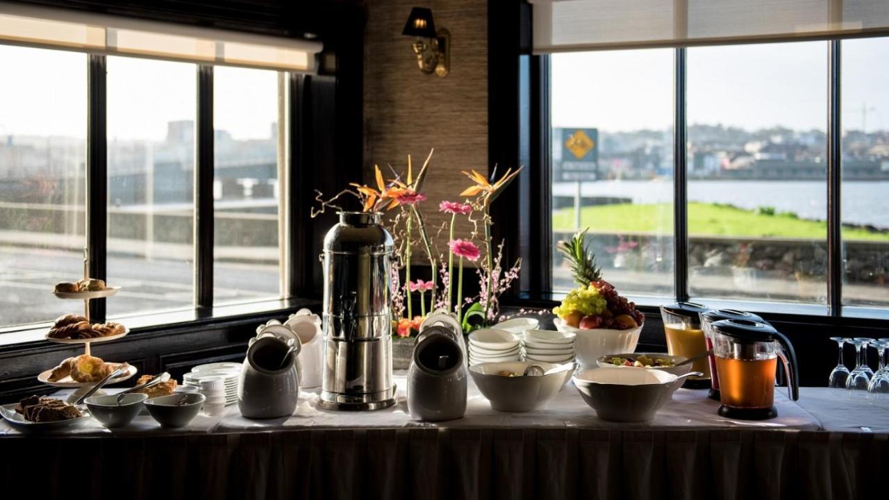 Riverbank House 3* Ferrybank